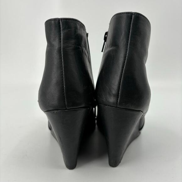 Seychelles Wedge Ankle Bootie Black Leather Boot Side Zip Women's Size 10 - Picture 4 of 10